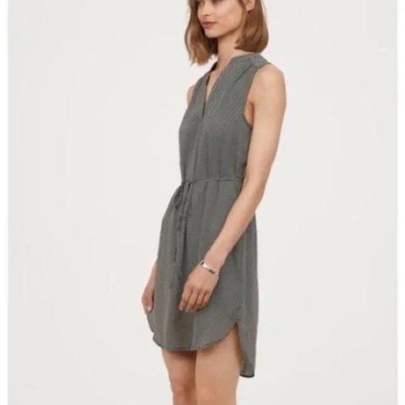 Dresses & Skirts - H&M Business casual dress || Professional work dress